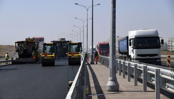 Автоподход к Крымскому мосту со стороны Керчи