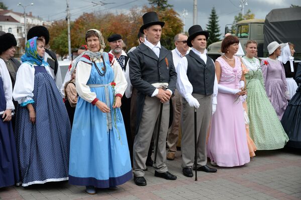 Участники военно-исторического фестиваля Русская Троя в Севастополе