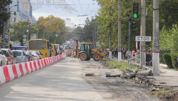 Пробка на улице Севастопольская в Симферополе из-за капитального ремонта дороги