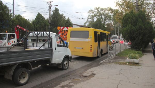 Пробка на улице Севастопольская в Симферополе из-за капитального ремонта дороги