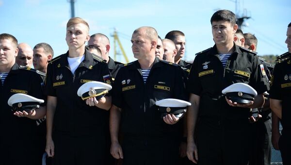 Встреча фрегата Черноморского флота Адмирал Макаров в Севастополе
