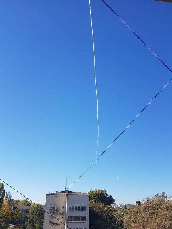 След в небе после хлопка над Симферополем. 16 октября 2018 След в небе после хлопка над Симферополем. 16 октября 2018