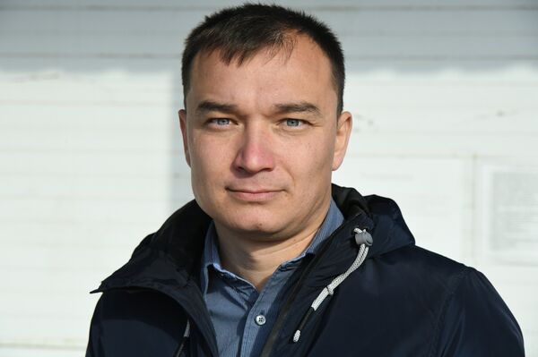 Руслан Димиров - сотрудник производственно-технического отдела компании-подрядчика, строящей многопрофильный республиканский медицинский центр под Симферополем Руслан Димиров - сотрудник производственно-технического отдела компании-подрядчика, строящей многопрофильный республиканский медицинский центр под Симферополем