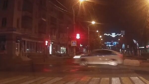 В центре Симферополя взлетела полицейская машина