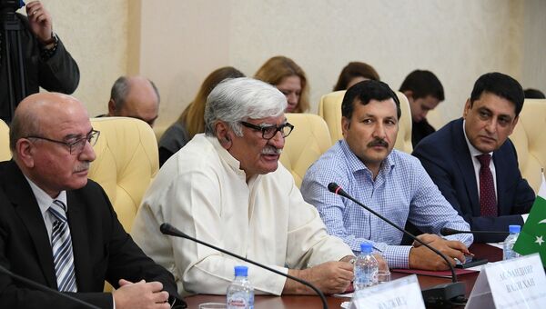 Встреча делегации из Пакистана с главой Республики Крым Сергеем Аксеновым в Симферополе