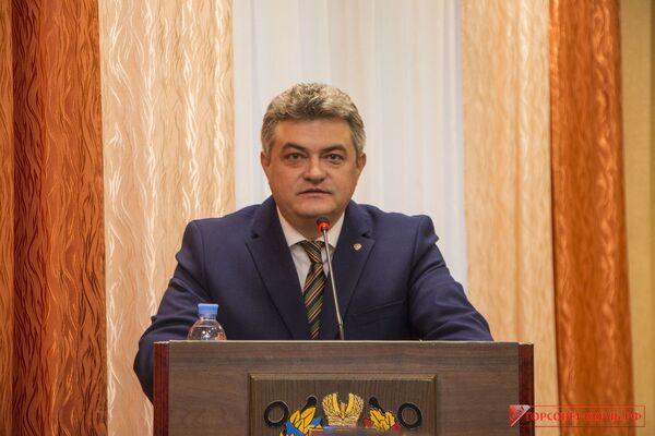 Заместитель главы администрации Керчи Ренат Джапаров 