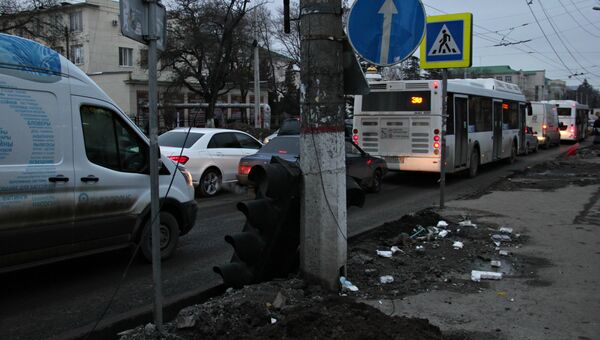 Тестовый запуск движения по пяти полосам улицы Севастопольская в Симферополе