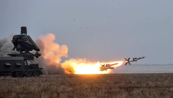 Испытание ракетного комплекса С-125 на полигоне в Одесской области