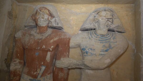 Находка в Египте: в гробнице возрастом 4400 лет обнаружены 45 статуй