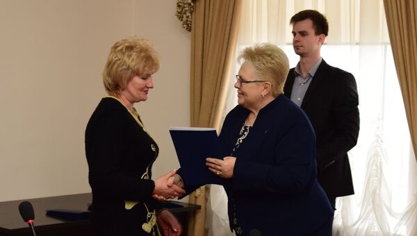 Наталья Маленко вручила сертификаты на получение жилья 39 семьям военных пенсионеров