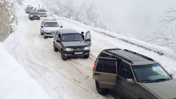  Очередь из автомобилей на подъезде к плато Ай-Петри. 1 января 2019