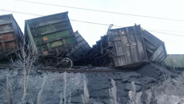 В Иркутской области на перегоне Делюр-Тыреть сошли с рельсов 29 вагонов с углем