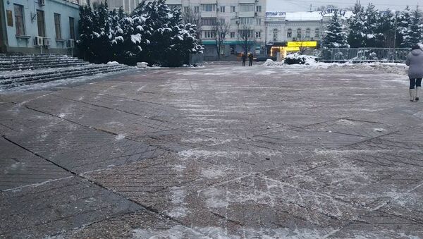 Уборка снега в Симферополе