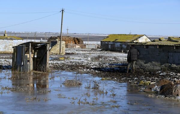 Дома и подворья в селе Яркое Ленинского района Крыма Дома и подворья в селе Яркое Ленинского района Крыма