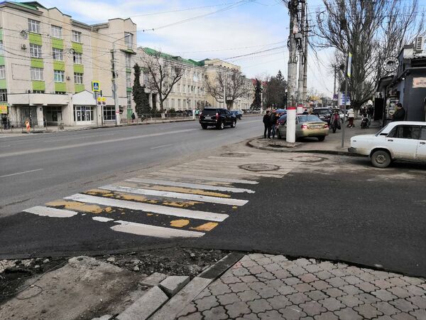 Состояние дорожной разметки на дорогах Симферополя Состояние дорожной разметки на дорогах Симферополя