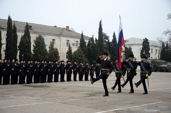 В Севастополе новобранцы отдельной бригады разведки Черноморского флота приняли военную присягу