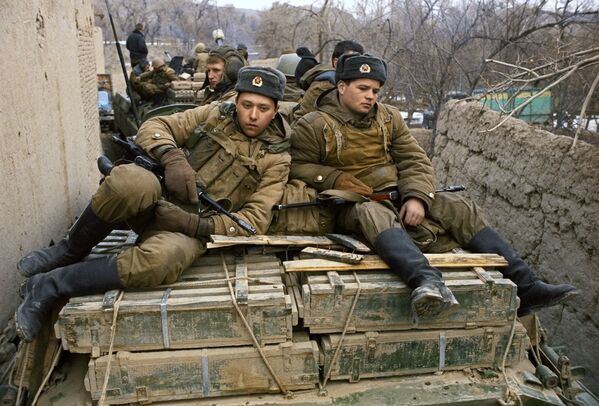 Пребывание ограниченного контингента советских войск в Афганистане. 1 февраля 1988 года