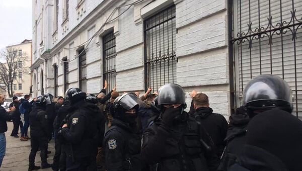 Задержание активистов за попытку штурма здания управления полиции в Киеве. 9 февраля 2019