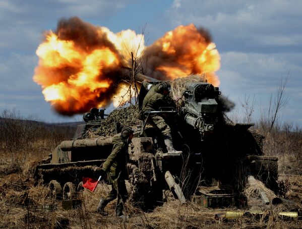 Стрельбы самоходных артиллерийских установок 2С5 Гиацинт во время межвидовых тактических учений 5-й общевойсковой армии Восточного военного округа в Приморском крае, 2016 год