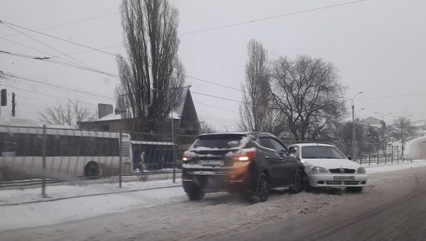 ДТП с участием двух легковых автомобилей на проспекте Победы в Симферополе. 23 февраля 2019