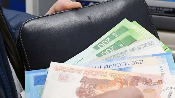 Снятие денег через банкомат