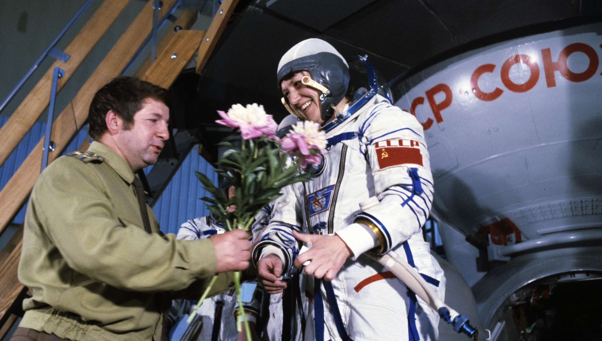 Первый советский космонавт полетевший в космос. Савицкая космонавт.