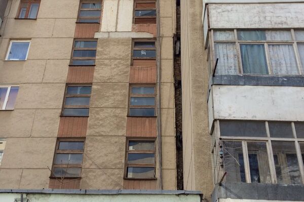 Заместитель председателя комитета ГС РК по строительству и ЖКХ Валерий Аксенов посетил с проверкой дома №1а по улице Мате Залки в Симферополе Заместитель председателя комитета ГС РК по строительству и ЖКХ Валерий Аксенов посетил с проверкой дома №1а по улице Мате Залки в Симферополе