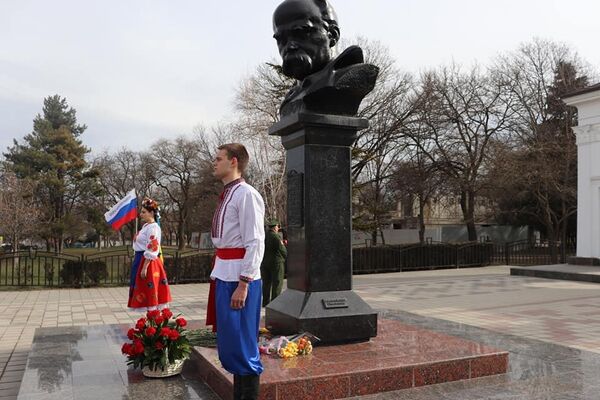 Памятник Тарасу Шевченко Памятник Тарасу Шевченко
