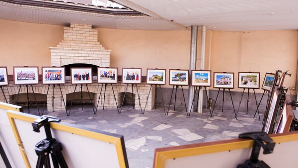 В Российском центре науки и культуры в Ереване открылась фотовыставка Крымская весна. Пять лет в родной гавани