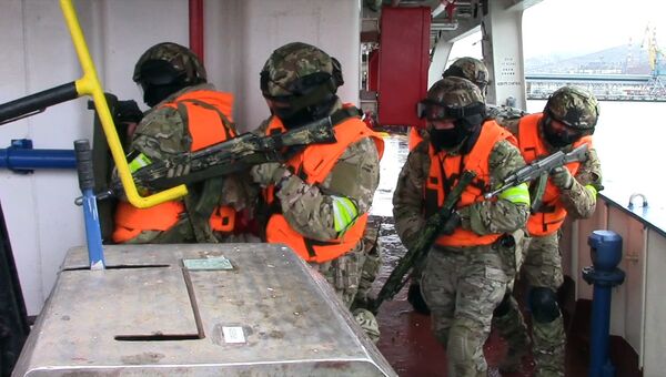 Освобождение захваченного судна: учения пограничников Крыма и Кубани