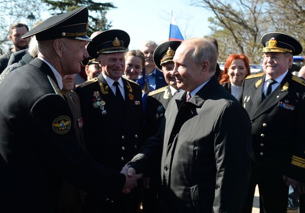 Рабочая поездка президента РФ В. Путина в Крым Рабочая поездка президента РФ В. Путина в Крым