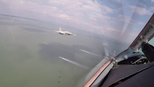 Учения украинской авиации над Азовским морем