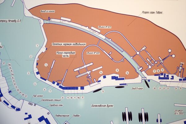 Бухта схема. Схема базы подводных лодок в Балаклаве. Балаклава база подводных лодок схема. Балаклава база подводных лодок на карте. Схема объекта 825 ГТС В Балаклаве.