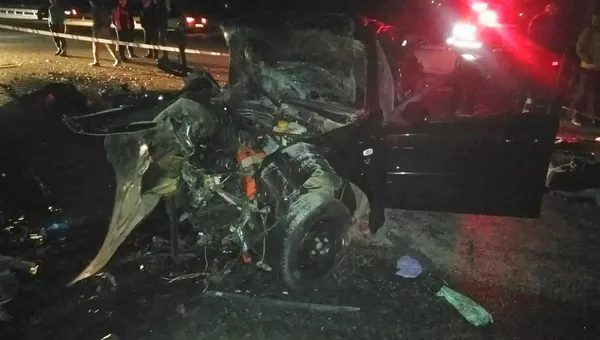Последствия ДТП с участием двух автомобилей на трассе Симферополь - Ялта