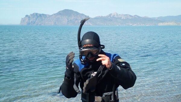 Спасатели-водолазы Феодосийского аварийно-спасательного отряда Крым-СПАС обследовали дно акватории трех пляжей