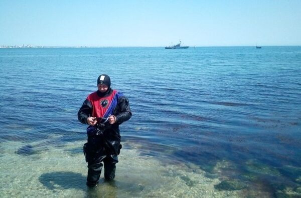Спасатели-водолазы Феодосийского аварийно-спасательного отряда Крым-СПАС обследовали дно акватории трех пляжей Спасатели-водолазы Феодосийского аварийно-спасательного отряда Крым-СПАС обследовали дно акватории трех пляжей