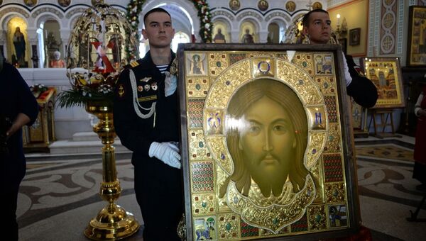 Икону Спас Нерукотворный доставили во Владимирский собор, расположенный на территории музея-заповедника Херсонес Таврический