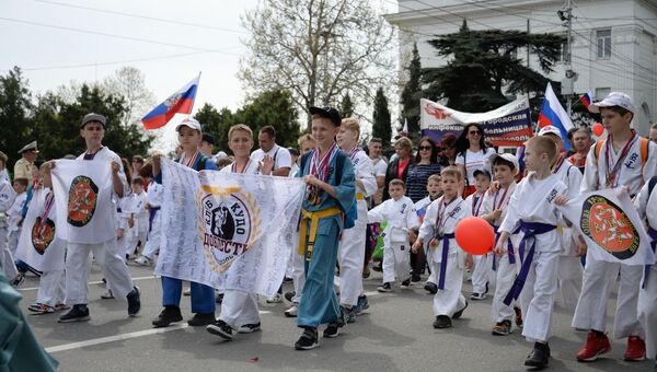 Первомайская демонстрация в Севастополе. 1 мая 2019
