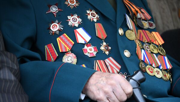 Ордена на груди ветерана Великой Отечественной войны