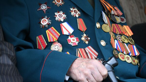 Ордена на груди ветерана Великой Отечественной войны