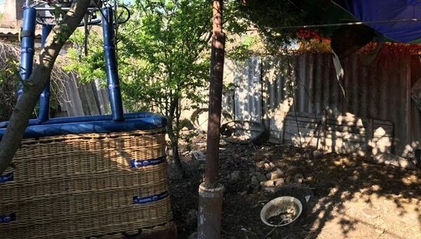 Корзина воздушного шара, в котором унесло 12-летнюю девочку в Феодосии