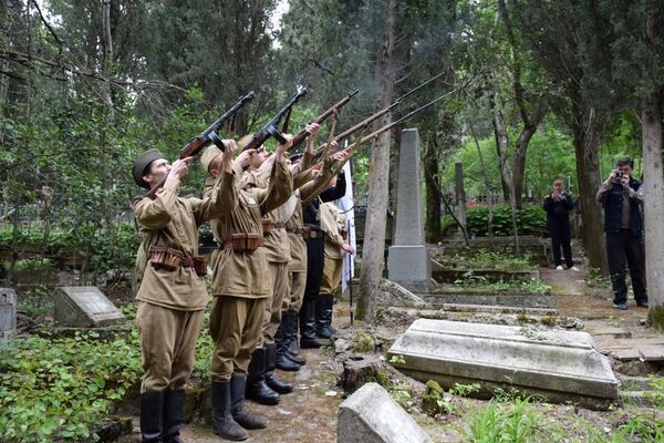 В Ялте перезахоронили останки воинов, погибших в Великой Отечественной войне В Ялте перезахоронили останки воинов, погибших в Великой Отечественной войне