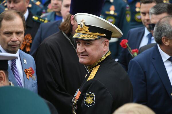 Командующий Черноморским флотом  вице-адмирал Игорь Осипов