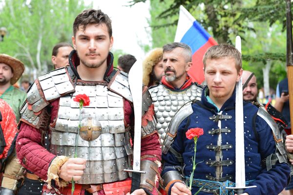 II турнир-фестиваль по историческому фехтованию Щит Кафы в Феодосии II турнир-фестиваль по историческому фехтованию Щит Кафы в Феодосии
