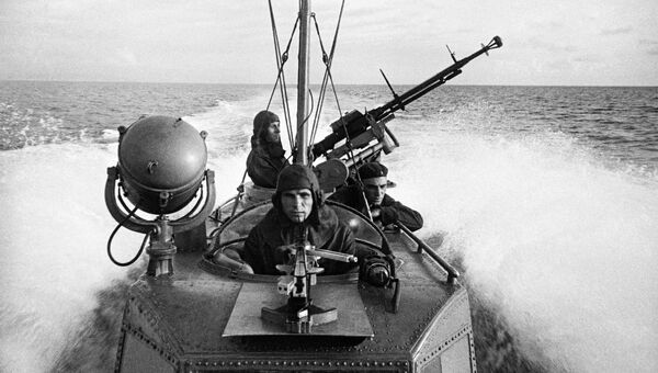 Моряки торпедного катера на выполнении боевого задания. Черноморский флот