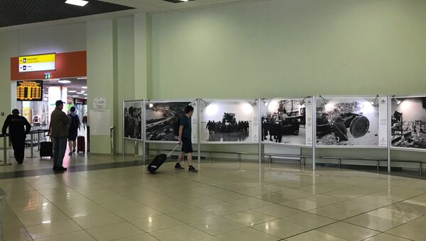 Выставка, посвященная 75-й годовщине освобождения Крым от немецко-фашистских захватчиков, в аэропорту Шереметьево