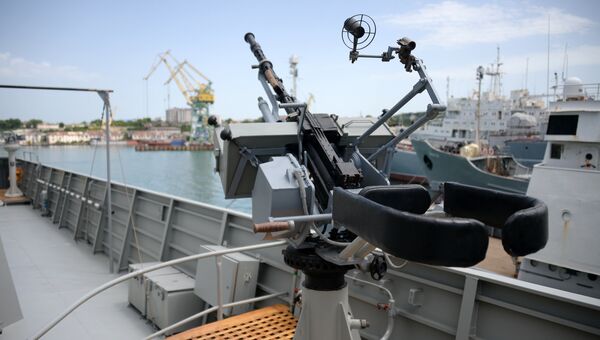 Военно-морской салон в Севастополе. 14,5-мм крупнокалиберный пулемет корвета Вышний Волочек