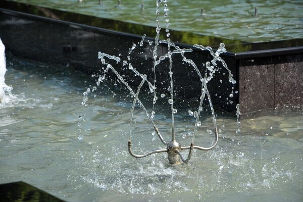 Светомузыкальный фонтан в Евпатории Светомузыкальный фонтан в Евпатории