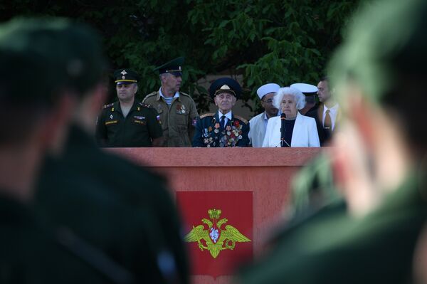 Отправка призывников из Крыма на службу в армию Отправка призывников из Крыма на службу в армию