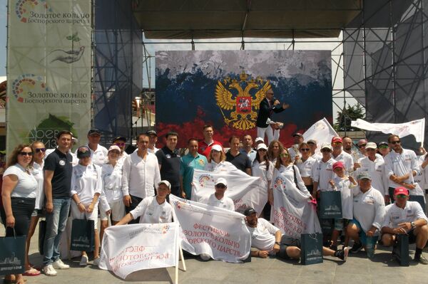  Участники парусной регаты Золотое кольцо Боспорского царства в Ялте